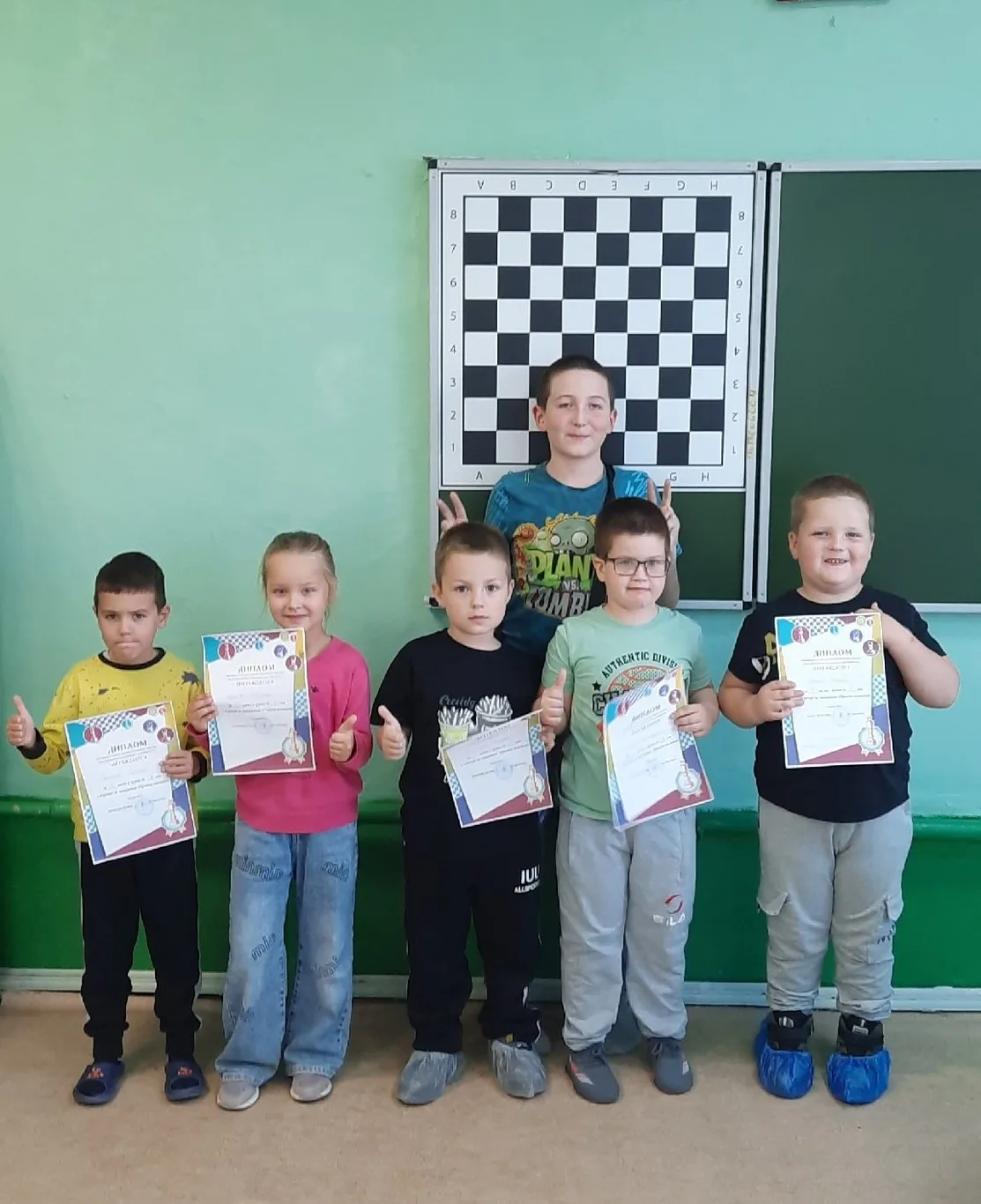 ​18.09.2025 г. МАУ ДО "ДЮЦ" г. В-Тагил Турнир по шахматам среди начинающих "Проведи чемпиона"